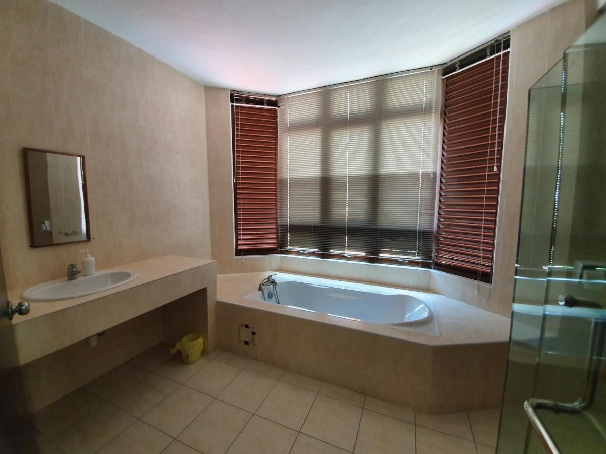 Appartement Eden Cosy Living à Batu Ferringhi Extérieur photo